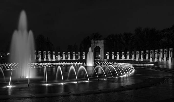 Photograph - World War II Memorial by Ed Clark