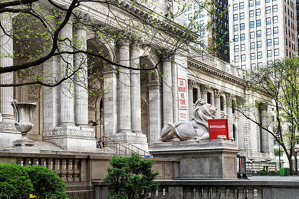 Facade Wall Art featuring the digital art Lion At Ny Public Library, Nyc #1 by Lumiere