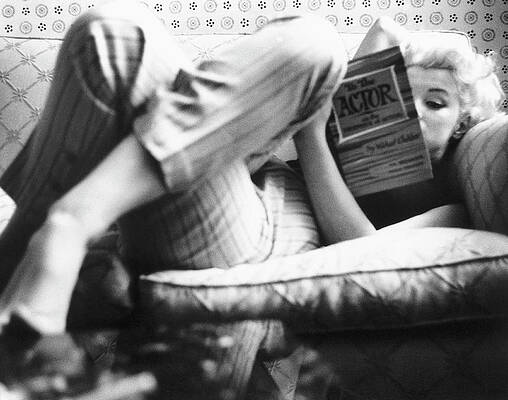 Marilyn Monroe Reading in Bed Wall Art