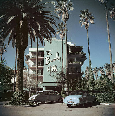 Vintage Beverly Hills Hotel Scene Wall Art