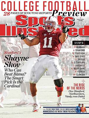 Shayne Skov College Football Cover Photograph