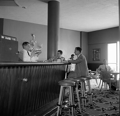1950s Bar Scene with Patrons Wall Art