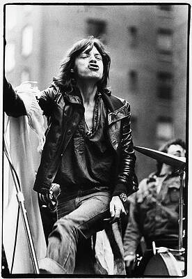 Wall Art featuring the photograph Rolling Stones On Fifth Avenue #4 by Fred W. McDarrah