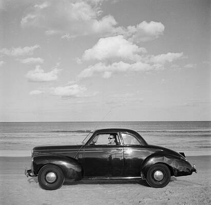 Vintage Car at Beachside Wall Art
