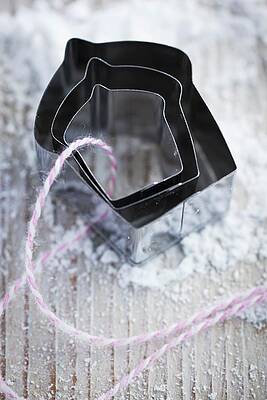 A Set Of Muffin Shaped Cookie Cutters Print