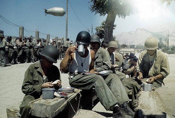 Soldiers Having Lunch in the Field Wall Art