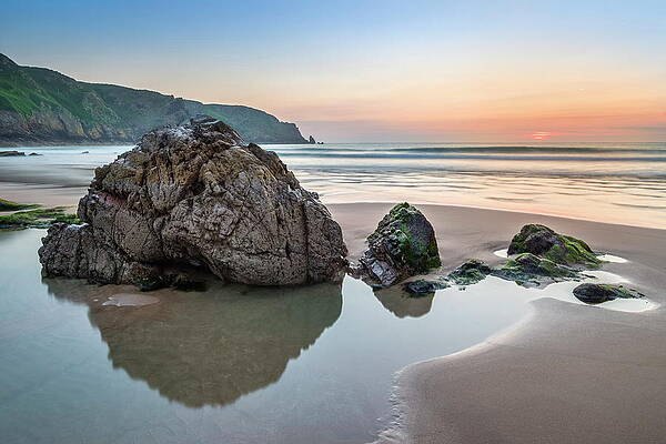 British Wall Art featuring the digital art Beach, Island Of Jersey, Great Britain by Reinhard Schmid