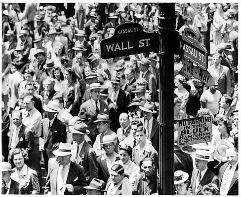 Busy Day on Wall Street Wall Art