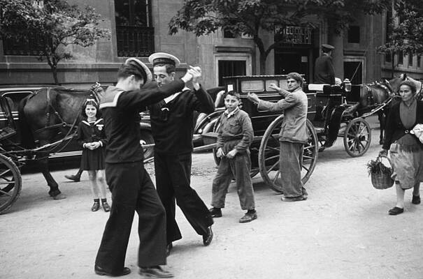 Street Dancing Sailors Wall Art