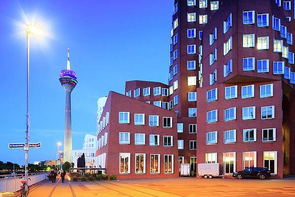 Lamp Wall Art featuring the digital art Dusseldorf, Building &  Lamp by Maurizio Rellini