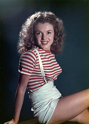 Wall Art featuring the photograph Early Marilyn Portrait by Michael Ochs Archives