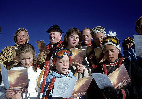 Wall Art featuring the photograph Easter Sunrise Service by Michael Ochs Archives