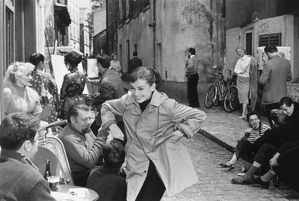 Wall Art featuring the photograph Funny Face by Bert Hardy