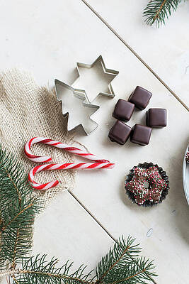 Gingerbread Cookies, Dominoes And Candy Canes Print