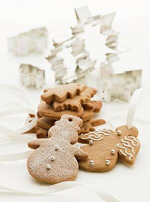 Gingerbread Figures And Cutters Christmassy Print