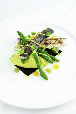 Grilled Mackerel With Green Asparagus And Pea Pur�e Print