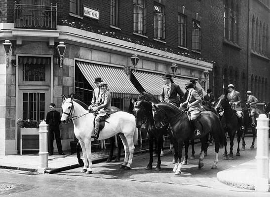 Horse Riding in 1930s London Wall Art
