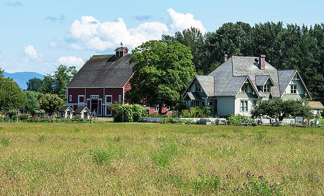 Farm Photograph - Hovander Homestead Farm by Tom Cochran