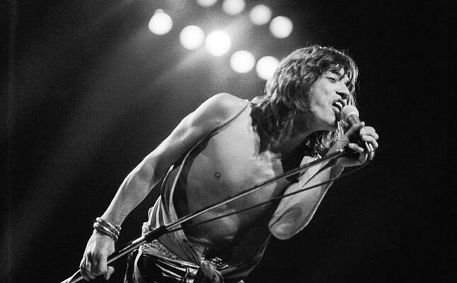 Wall Art featuring the photograph Jagger At Knebworth by Graham Wood