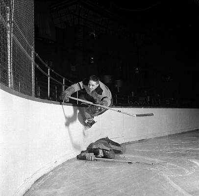 Wall Art featuring the photograph Jumping Over Player by Bert Hardy