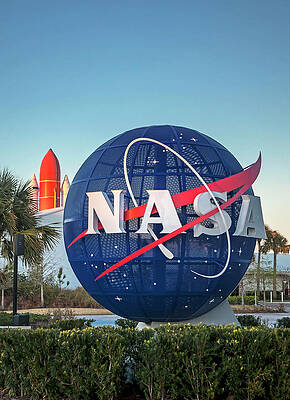 Fountain Wall Art featuring the digital art Kennedy Space Center by Laura Zeid