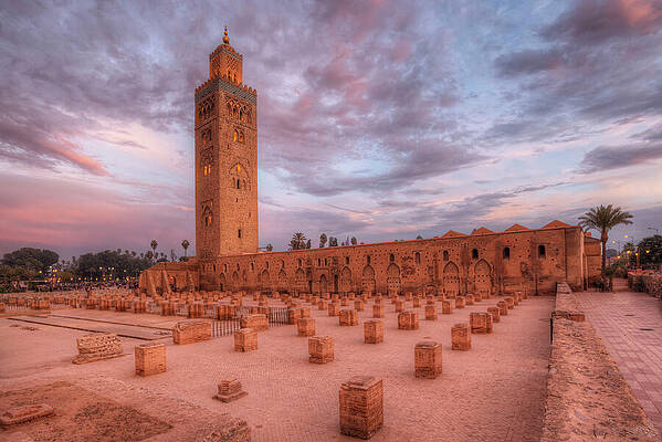Atmospheric Wall Art featuring the digital art Koutoubia Mosque In The Evening by Hans-georg Eiben