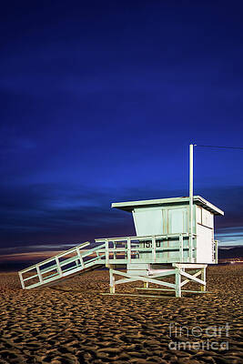 California Wall Art featuring the photograph Lifeguard Tower 1550 At Night Santa Monica Photo by Paul Velgos