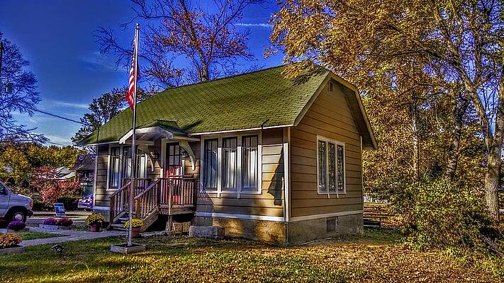 Wall Art featuring the photograph Lincoln Park History Museum by Christopher Lotito