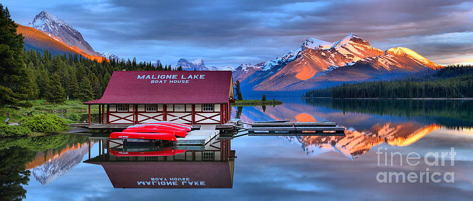 Serene View of Maligne Lake at Sunrise Wall Art
