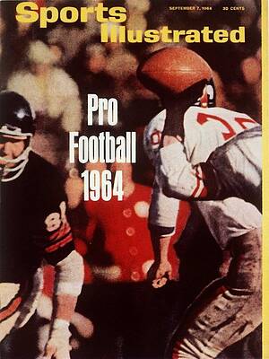 St. Louis Cardinals Photograph - New York Giants Qb Y.a. Tittle, 1963 Nfl Championship Sports Illustrated Cover by Sports Illustrated