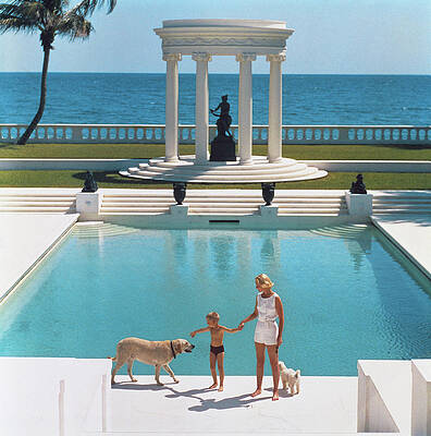Family by a Luxurious Pool Wall Art