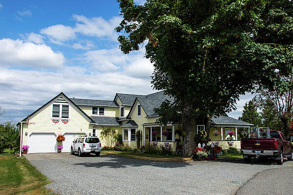 Farm Photograph - Nooksack Farm House August by Tom Cochran