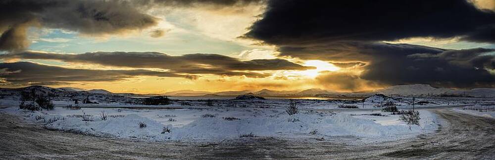 Wall Art featuring the photograph Northern Atmosphere by Robert Grac