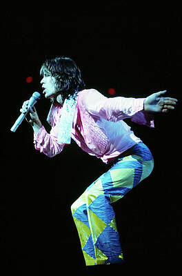 Wall Art featuring the photograph Photo Of Rolling Stones And Mick Jagger by Andrew Putler