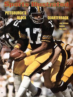 Joe Gilliam Leads Pittsburgh Steelers Photograph