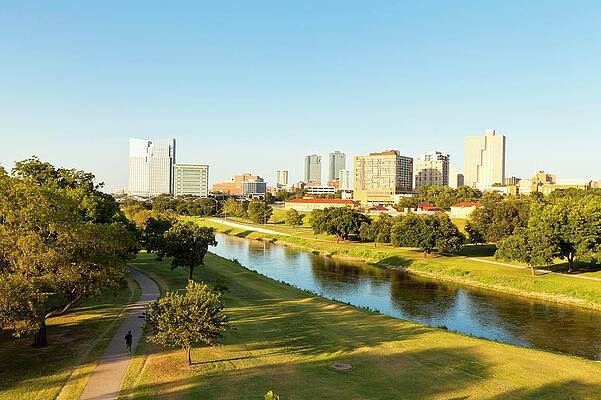 Sky Digital Art - Skyline & Trinity Park, Fort Worth, Tx by Kav Dadfar