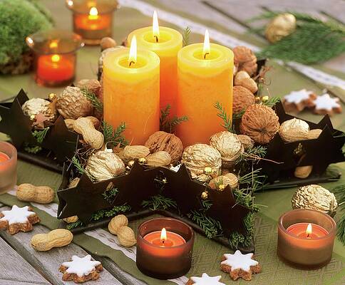 Star-shaped Bowl Decorated With Nuts, Fir Sprigs And Candles Print
