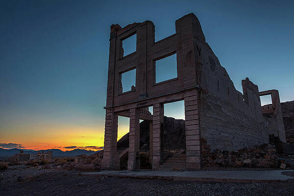 Sky Photograph - Sunset Above Abandoned Building In Rhyolite, Nevada by Miroslav Liska