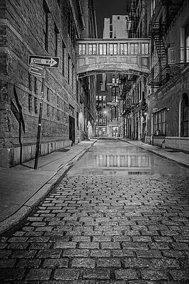 Black Photograph - Tribeca's NYC Skybridge BW by Susan Candelario