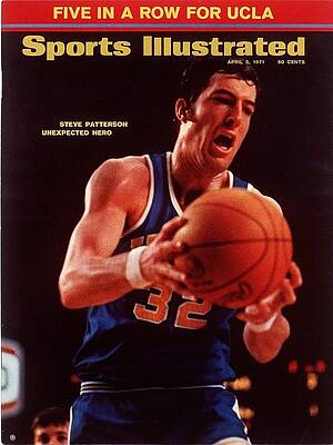 University Of California Los Angeles Photograph - Ucla Steve Patterson, 1971 Ncaa Semifinals Sports Illustrated Cover by Sports Illustrated