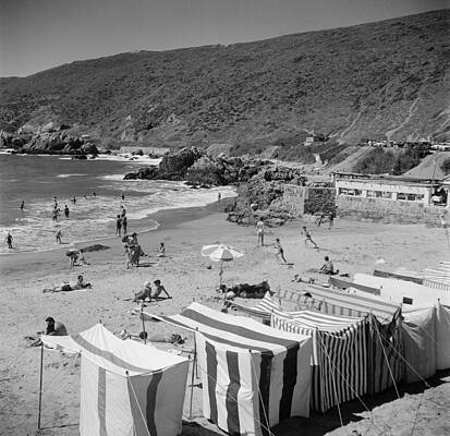 Wall Art featuring the photograph Valparaiso, Chile by Michael Ochs Archives