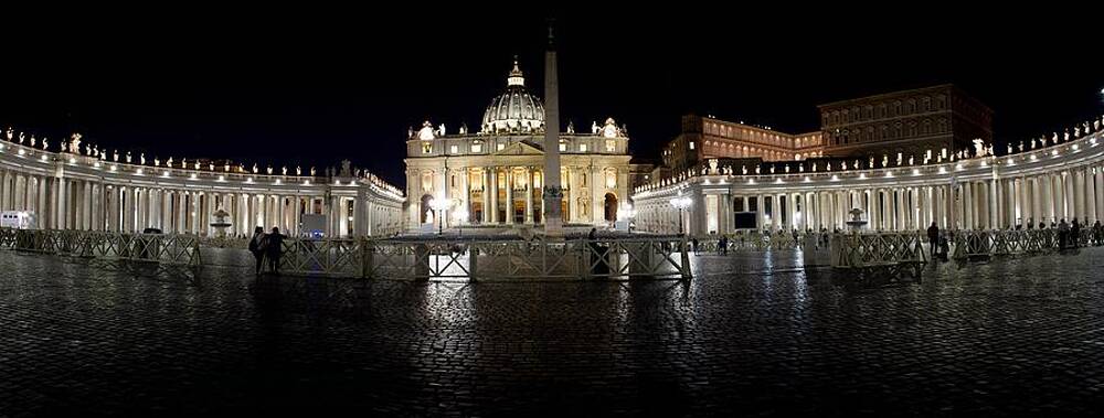 Landmark Photograph - Vatican By Night by Robert Grac