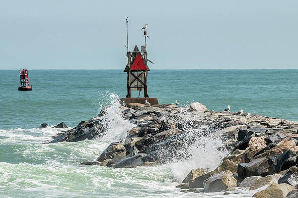 Wave Wall Art featuring the photograph Virginia Beach Rocky Splash by Donna Twiford