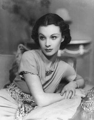 Wall Art featuring the photograph Vivien Leigh by Sasha