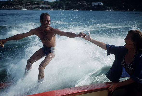 Wall Art featuring the photograph Water Skiing In Acapulco by Michael Ochs Archives