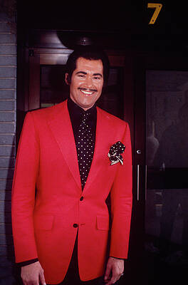 Wall Art featuring the photograph Wayne Newton by Art Zelin