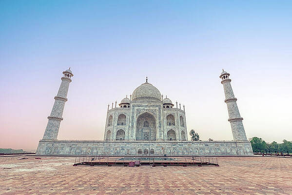 Majestic View of the Taj Mahal Wall Art