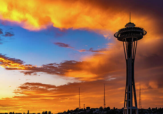 Seattle Wall Art featuring the photograph Sunset Space Needle Seattle #1 by Tommy Farnsworth