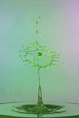 Abstract Wall Art featuring the photograph The Big Green Splash #2 by Sue Leonard