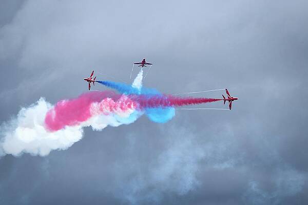 Pilot Photograph - 3 Set Break by American Landscapes